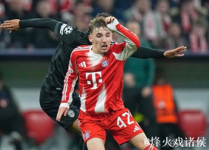 17岁290天,卡尔成欧冠史上连续三场破门最年轻球员 17岁290天,卡尔成欧冠史上连续三场破门最年轻球员